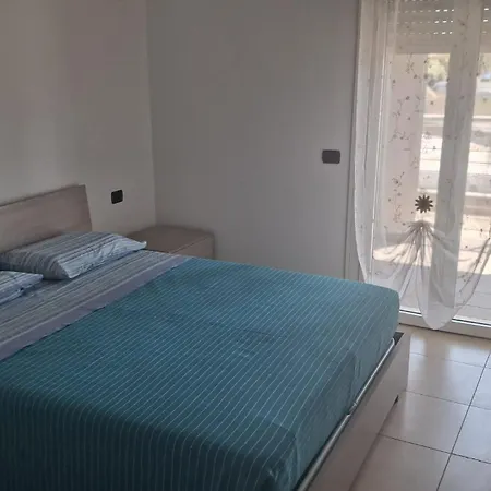 Sole Al Porto Apartment